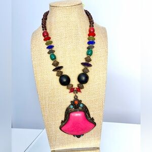 Vintage Boho Festival Necklace – Fuchsia Pendant – Wooded Beads